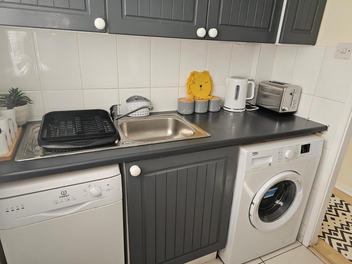 Home In Beckton. Docklands. London City Airport. Εξωτερικό φωτογραφία